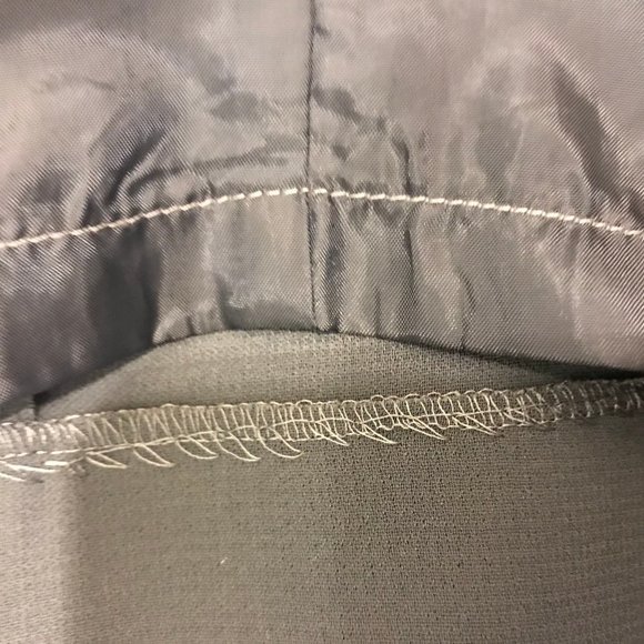 CALVIN KLEIN 2 piece Gray Business Suit - Picture 7 of 8